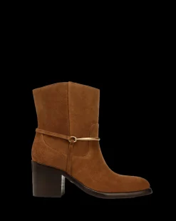 Veronica Beard Boots & Booties><noscript><img width=