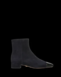 Veronica Beard Boots & Booties><noscript><img width=