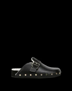 Veronica Beard Flats & Loafers|The Gift Guide><noscript><img width=