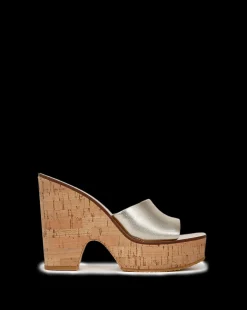 Veronica Beard Sandals><noscript><img width=