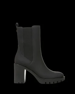 Veronica Beard Boots & Booties><noscript><img width=